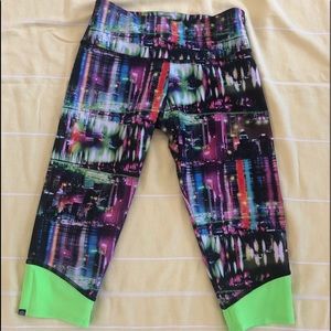 Onzie Capri leggings